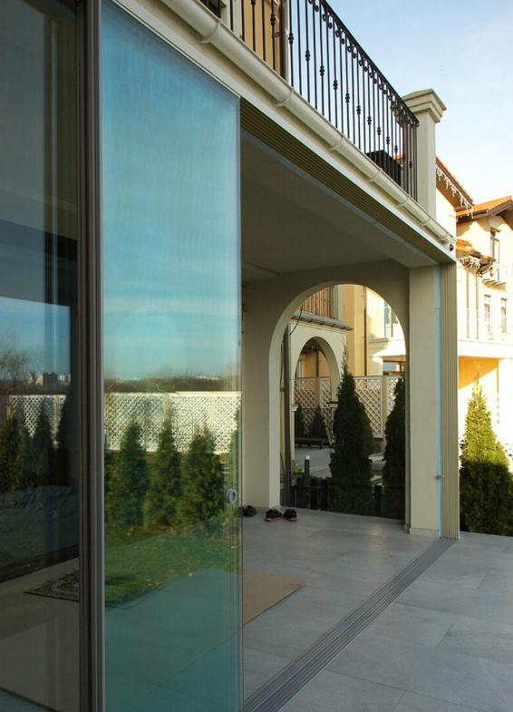 Панорамное остекление террасы в частном доме